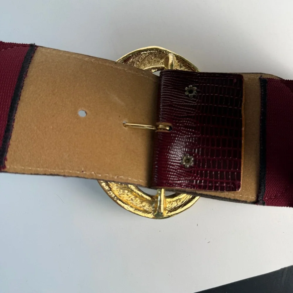 Vintage 80s Elastic Cinch Belt Gold Metal Buckle XS S Burgundy Red Wide Waist